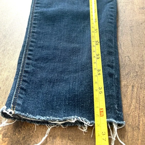 Women’s Hudson Natalie Mid-rise Raw Hem Ankle Jeans in “Jet out” color - Picture 4 of 14